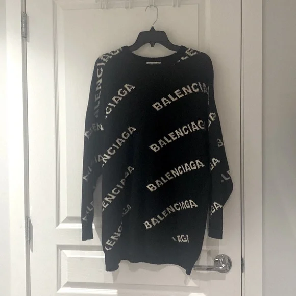 Balenciaga logo cheap sweater